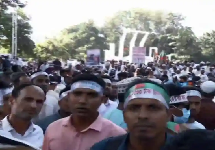 শিক্ষকদের মহাসমাবেশ শহীদ মিনারে আন্দোলনের নবম দিন. Channel i News - চ্যানেল আই নিউজ