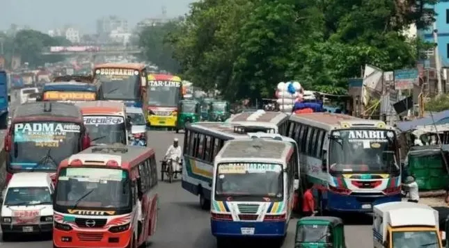 মহাখালীতে যানজটের কারণে বাস ও যানবাহনের দীর্ঘ সারি. Channel i News - চ্যানেল আই নিউজ