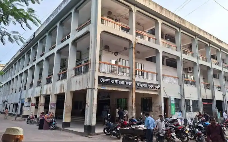 ফেনী জেলা প্রশাসকের কার্যালয় ভবন, বাংলাদেশ. Channel i News - চ্যানেল আই নিউজ
