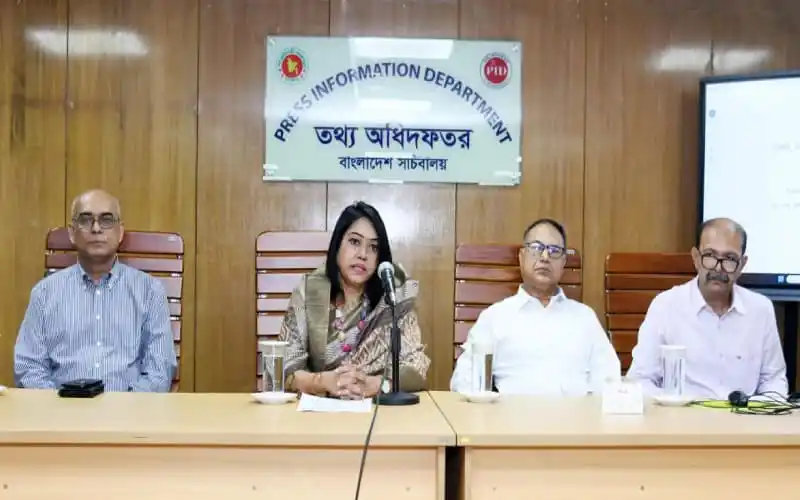 তথ্য সচিবের সরকারি বিধি মেনে পদোন্নতি ও নিয়োগের আহ্বান. Channel i News - চ্যানেল আই নিউজ