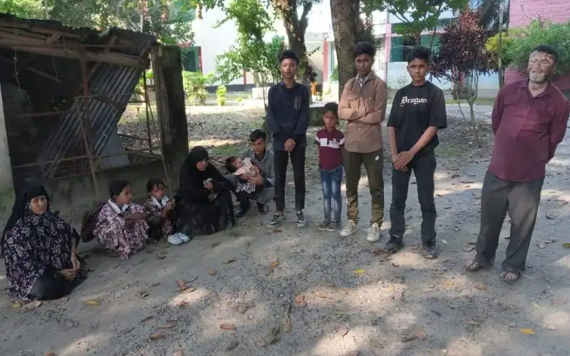 কুড়িগ্রামে নারী ও শিশুসহ ১১ রোহিঙ্গা আটক, গ্রেপ্তারি পরোয়ানা. Channel i News - চ্যানেল আই নিউজ