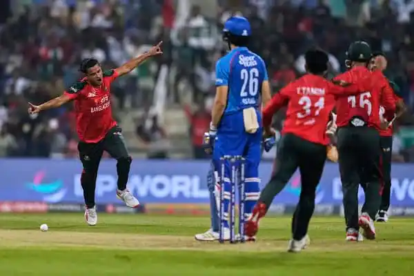বাংলাদেশ ক্রিকেটাররা আনন্দিত, মাঠে উল্লাসের মুহূর্ত. Channel i News - চ্যানেল আই নিউজ