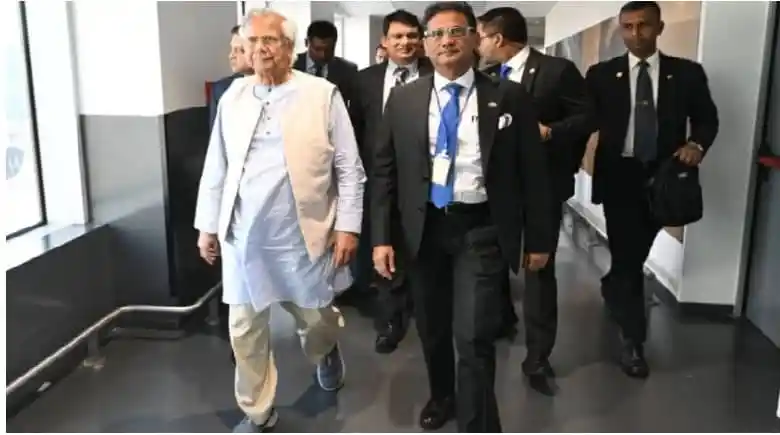 প্রধান উপদেষ্টা রোমে পৌঁছেছেন, সঙ্গে কর্মকর্তারা. Channel i News - চ্যানেল আই নিউজ
