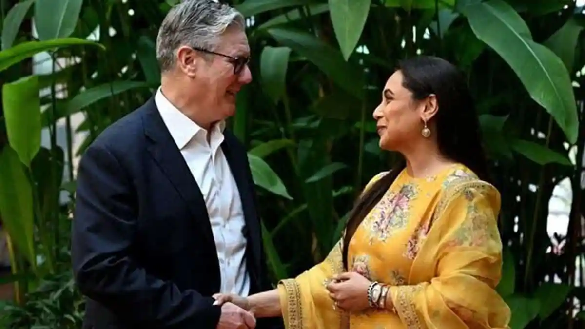 ব্রিটিশ প্রধানমন্ত্রী ও রানী মুখার্জী সাক্ষাৎ. Channel i News - চ্যানেল আই নিউজ