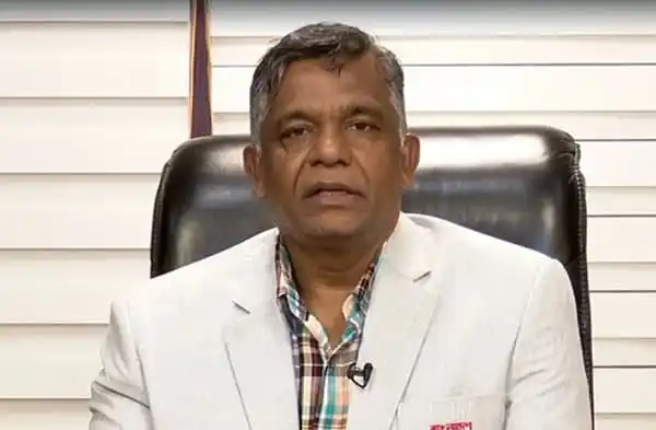 বিসিবির কর্মকর্তার দেশের ক্রিকেটের একীভূত করার আলোচনা. Channel i News - চ্যানেল আই নিউজ