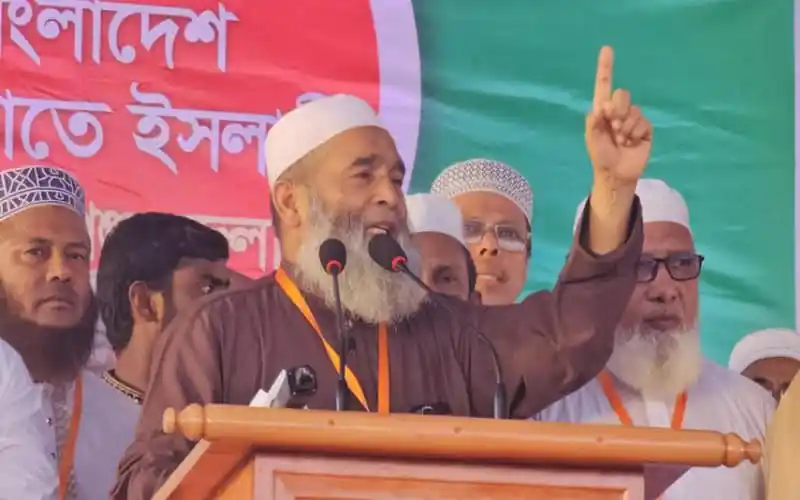 আন্দোলনরত ৮ দলের কর্মসূচি ঘোষণা, নেতারা মঞ্চে বক্তৃতা দিচ্ছেন. Channel i News - চ্যানেল আই নিউজ