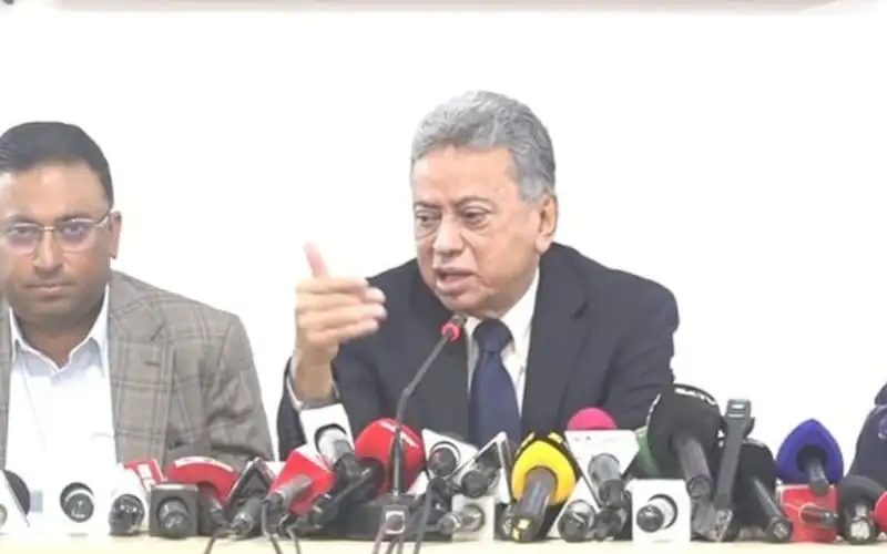 আমীর খসরু বাংলাদেশের দ্রুত নির্বাচন চাওয়ার পক্ষে বক্তব্য দিচ্ছেন. Channel i News - চ্যানেল আই নিউজ
