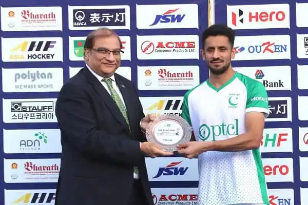 পাকিস্তান অধিনায়ক বাংলাদেশ দলের খেলোয়াড়ের প্রশংসা করছেন. Channel i News - চ্যানেল আই নিউজ
