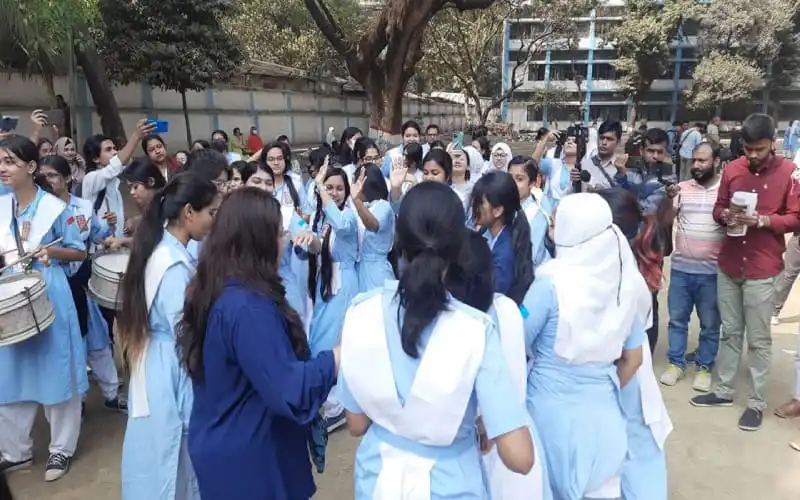 বাংলাদেশের স্কুলে শিক্ষার্থীদের পরীক্ষার ফলাফল নিয়ে আলোচনা. Channel i News - চ্যানেল আই নিউজ