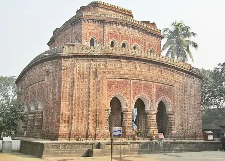 দিনাজপুরের কান্তজীউ মন্দিরের প্রাচীন স্থাপনা, ঐতিহ্যবাহী স্থাপত্যশৈলী. Channel i News - চ্যানেল আই নিউজ