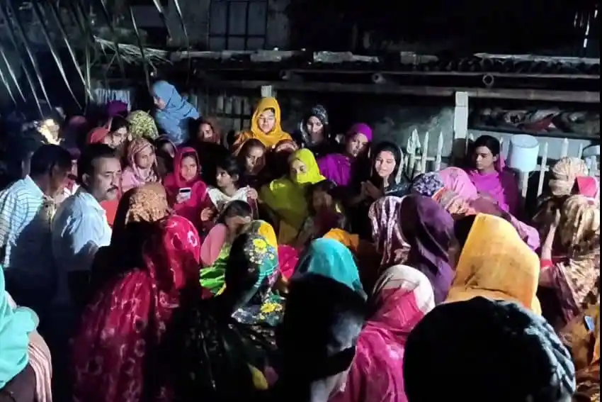 শাপলা তুলতে গিয়ে চার শিক্ষার্থীর মৃত্যু, দুঃখজনক ঘটনা. Channel i News - চ্যানেল আই নিউজ