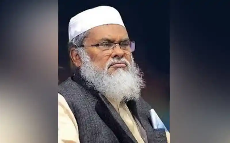 ধর্ম উপদেষ্টার মুখাবয়ব, পরিপাটি দাড়ি ও হিজাব পরিহিত. Channel i News - চ্যানেল আই নিউজ