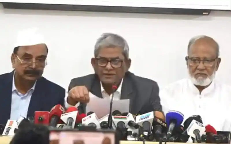 প্রধান উপদেষ্টাকে ধন্যবাদ জানিয়ে বিএনপি নেতারা নির্বাচন ও গণভোটের ঘোষণা পুনর্ব্যক্ত করেন. Channel i News - চ্যানেল আই নিউজ