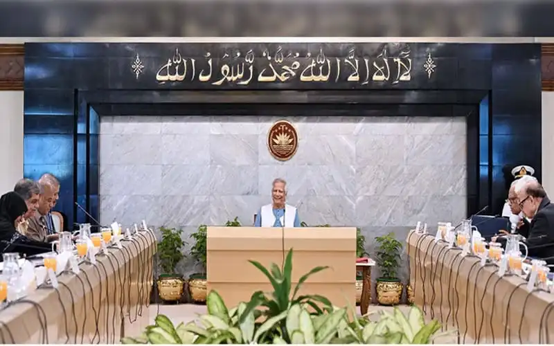 উপদেষ্টা পরিষদের বৈঠকে কর্মকর্তাদের উপস্থিতি. Channel i News - চ্যানেল আই নিউজ