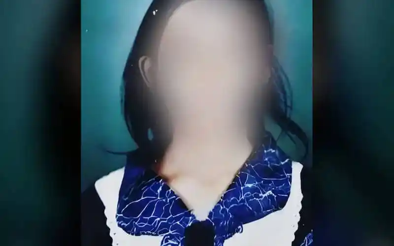 অষ্টম শ্রেণির শিক্ষার্থীর আত্মহত্যার ঘটনা, মুখমণ্ডল অস্পষ্ট. Channel i News - চ্যানেল আই নিউজ