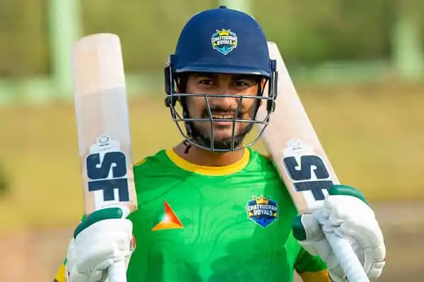 বাংলাদেশ ক্রিকেটার ব্যাট হাতে প্রস্তুত, চট্টগ্রাম ক্রিকেট মাঠে. Channel i News - চ্যানেল আই নিউজ