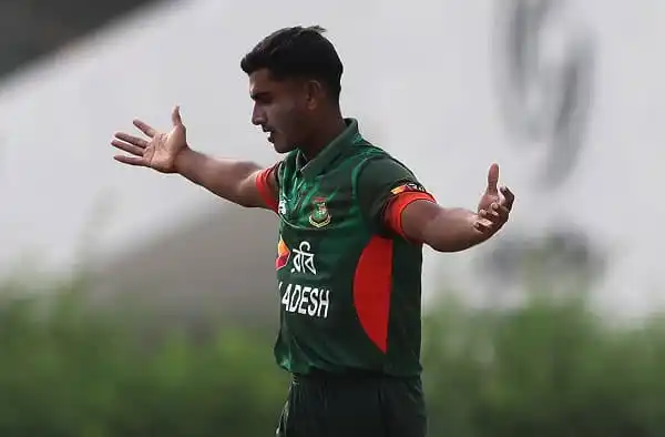 বাংলাদেশ ক্রিকেটার অপরাজিত থেকে সেমিফাইনালে উত্তেজনাপূর্ণ মুহূর্তে উদযাপন. Channel i News - চ্যানেল আই নিউজ