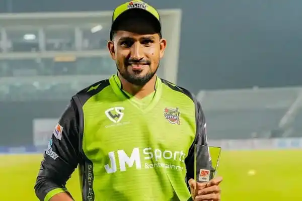 বাংলাদেশ ক্রিকেটার মিরাজের আত্মবিশ্বাসের ছবি. Channel i News - চ্যানেল আই নিউজ