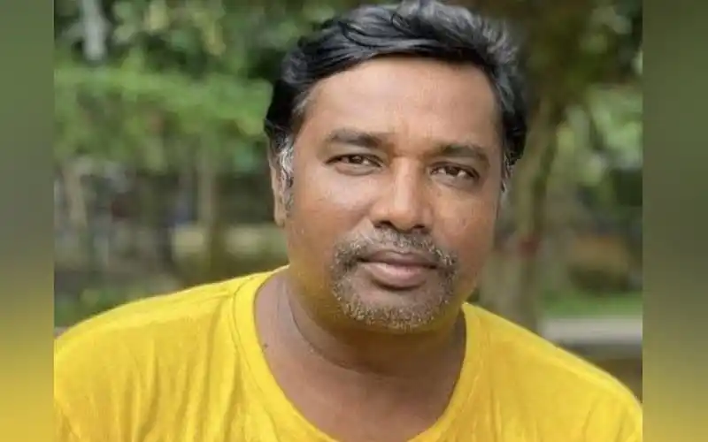 আওয়ামী লীগ নেতার ছবি, শান্ত ও নিরিবিলি পরিবেশে. Channel i News - চ্যানেল আই নিউজ