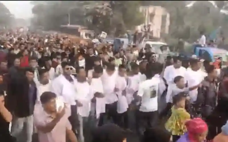 Bengali protesters gather in large numbers during BNP demonstration. Channel i News - চ্যানেল আই নিউজ