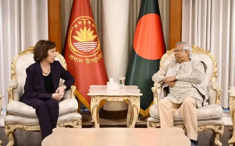 বাংলাদেশ ও ভুটানের নেতৃস্থানীয় ব্যক্তিরা সাক্ষাৎকারে বসেছেন. Channel i News - চ্যানেল আই নিউজ