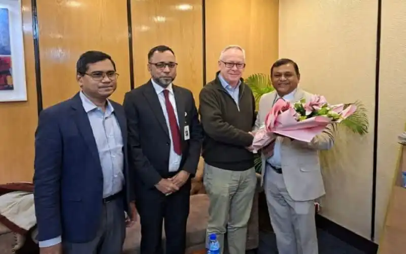 যুক্তরাজ্যের মেডিসিন বিশেষজ্ঞের সঙ্গে খালেদা জিয়ার চিকিৎসার জন্য সাক্ষাৎ. Channel i News - চ্যানেল আই নিউজ