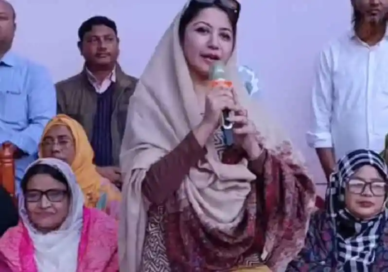 ফখরুলের কন্যা ভোট চাইলেন ধানের শীষে, জনসভায় বক্তৃতা. Channel i News - চ্যানেল আই নিউজ