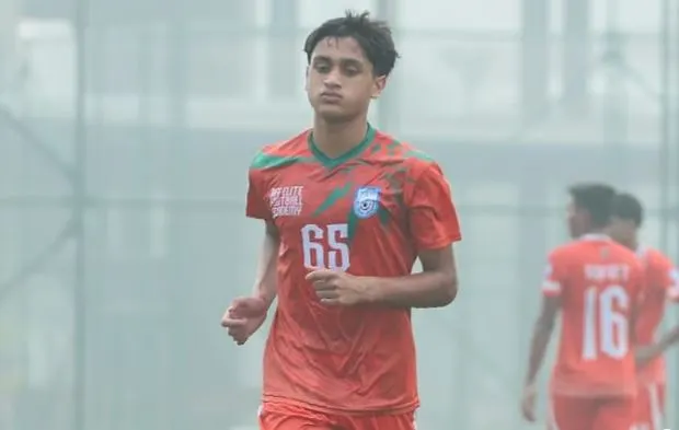 বাংলাদেশ যুব দলের খেলোয়াড় আরহাম অস্ট্রেলিয়া জার্সিতে খেলছেন. Channel i News - চ্যানেল আই নিউজ