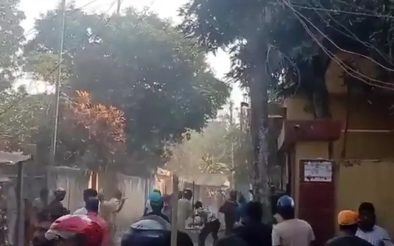 ব্রাহ্মণবাড়িয়ায় ফলের দোকানে অটোরিকশার ধাক্কা, সংঘর্ষে আহত ৩০. Channel i News - চ্যানেল আই নিউজ