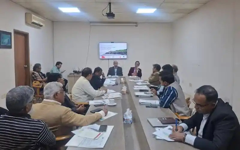চর অঞ্চলের উন্নয়নে জলবায়ু ঝুঁকি হ্রাসের আলোচনা চলছে।. Channel i News - চ্যানেল আই নিউজ