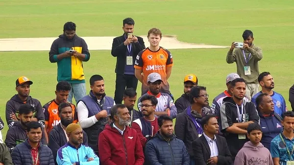 কোচের জানাজায় পেছনে দাঁড়িয়ে থাকার কারণ জানালেন ব্রুকস