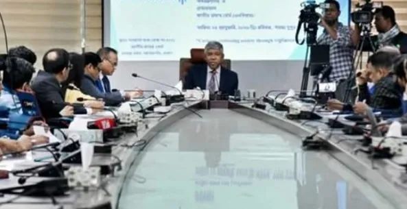 ‘পণ্যের দাম বৃদ্ধির প্রধান কারণ ডলারের মূল্যবৃদ্ধি, কর বা শুল্ক নয়’