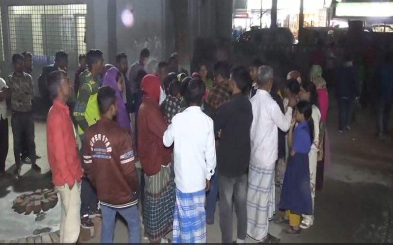 ময়মনসিংহে ল্যাম্পপোস্ট চুরি করতে গিয়ে ২ যুবকের মৃত্যু