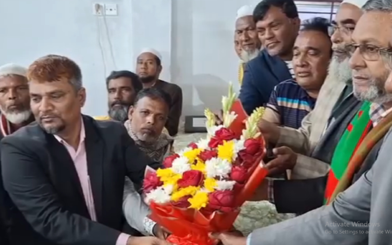 চাঁদপুরে দুই শতাধিক আওয়ামী লীগ নেতাকর্মীর বিএনপিতে যোগদান