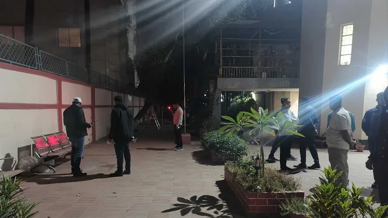 গোপালগঞ্জে জেলা জজের বাসভবনের সামনে বোমা হামলা
