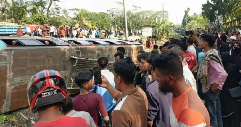ভোলায় বাস–অটোরিকশার সংঘর্ষে নিহত ৩