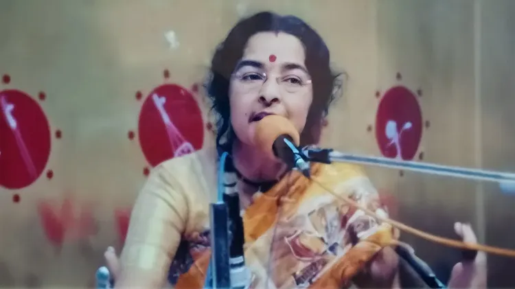 ঘর থেকে সংগীতশিল্পীর রক্তাক্ত মরদেহ উদ্ধার