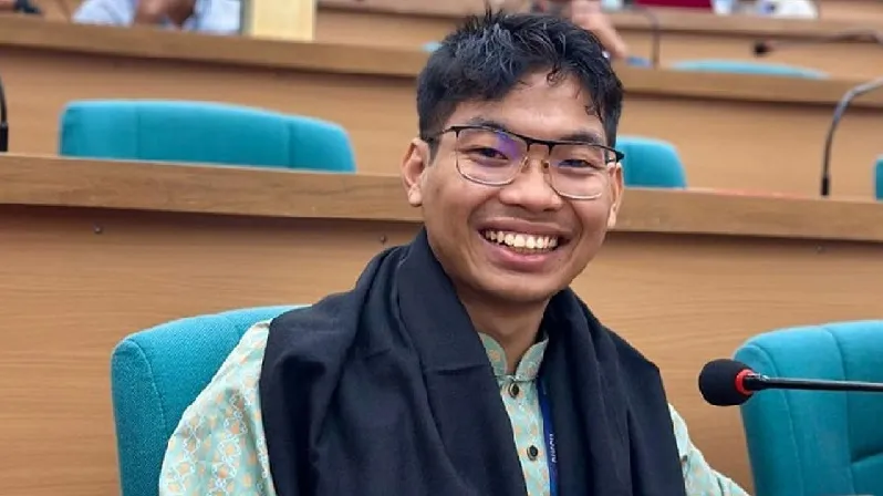 ডাকসু নেতা সর্বমিত্র চাকমাকে আইনি নোটিশ