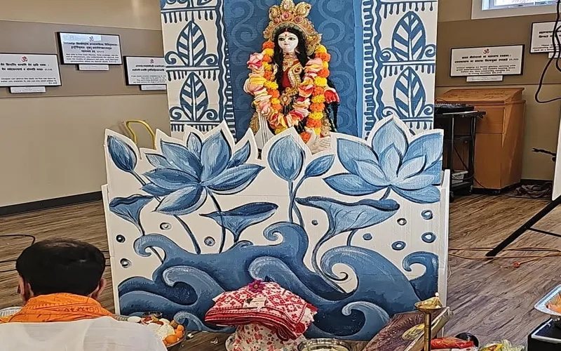 কানাডার সাস্কাটুনে প্রবাসীদের সরস্বতী পূজা উদযাপন