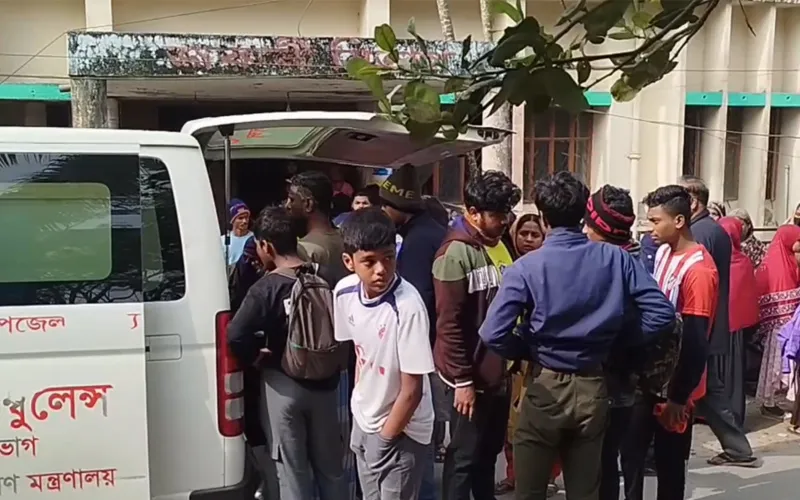 ভ্যাকসিন সঙ্কটে কুকুরের কামড়ে নারী ও শিশুসহ অন্তত ৫০ জন আহত