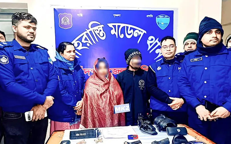 ঢাকার খিলক্ষেত থানার লুট হওয়া অস্ত্র চাঁদপুরে উদ্ধার