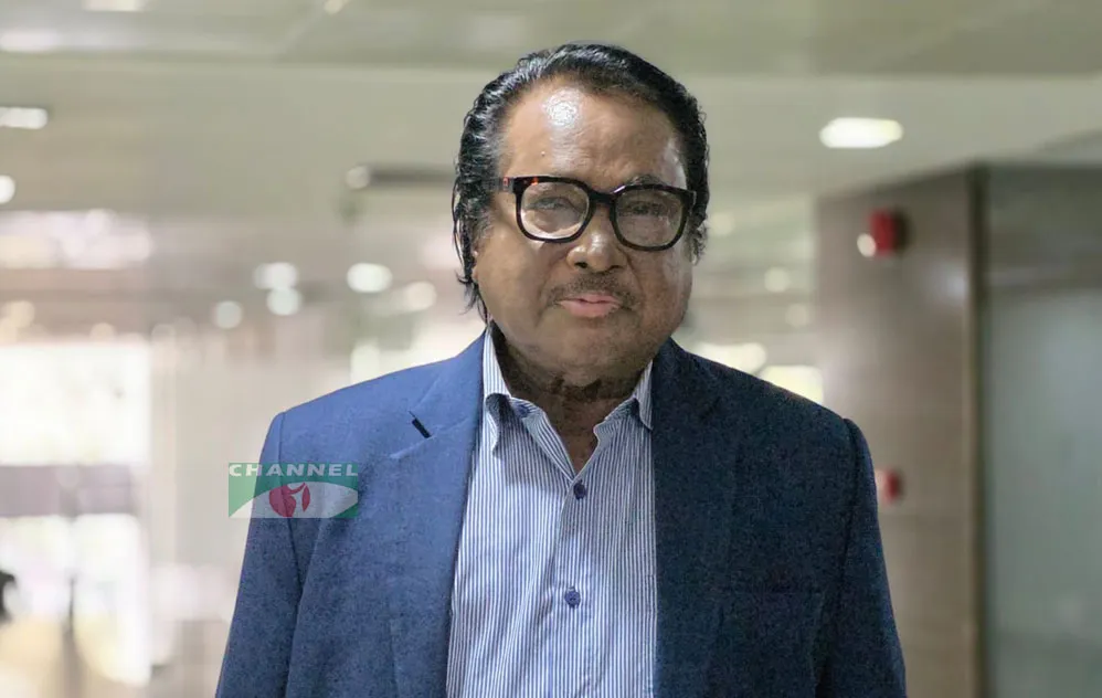 তারকা কথনে উজ্জ্বল, লাইভে আলমগীরের চমক