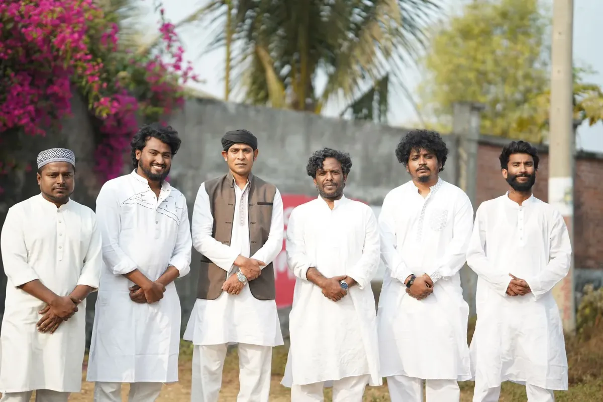 ছয় শিল্পীর কণ্ঠে ‘আল্লাহ দেবে ঠাঁই’