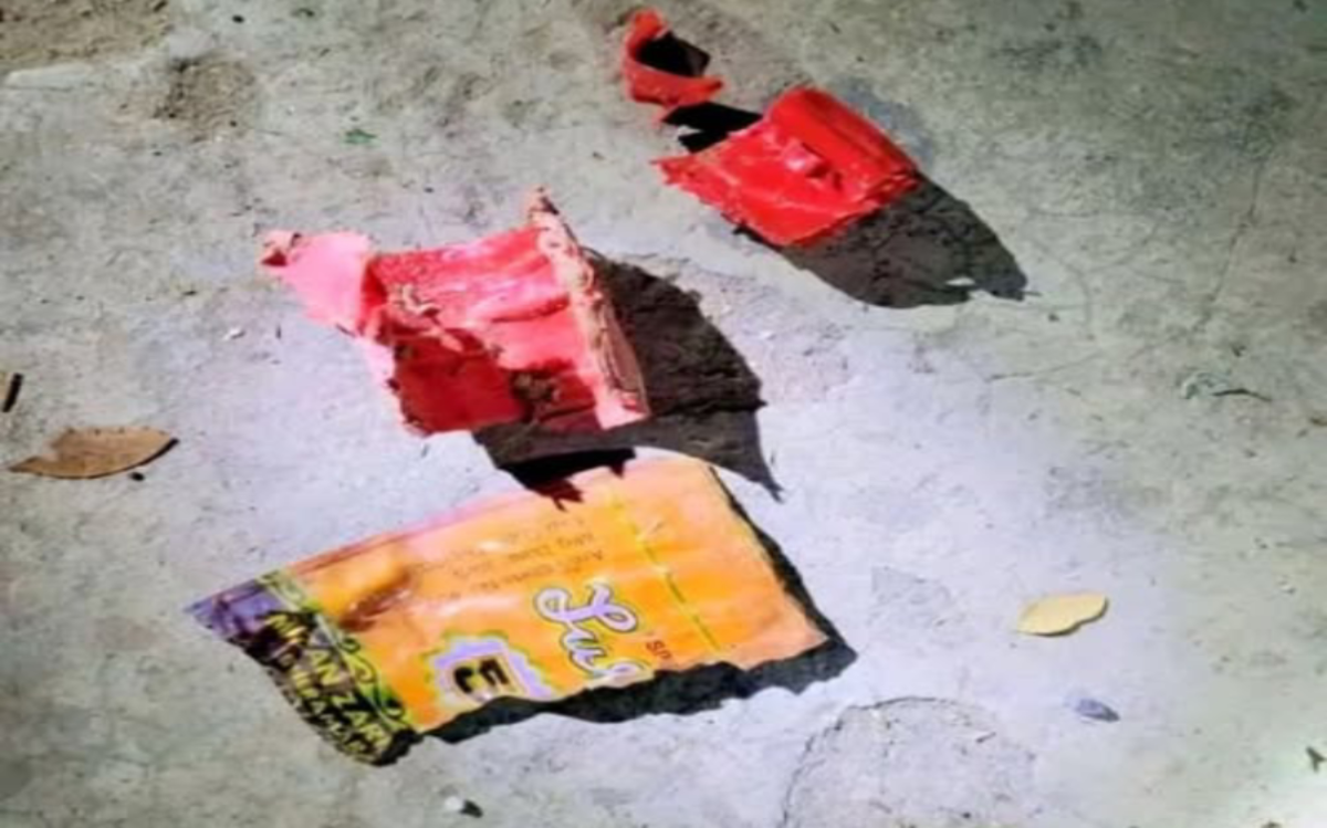 গোপালগঞ্জে ভোটকেন্দ্রের সামনে ককটেল বিস্ফোরণ