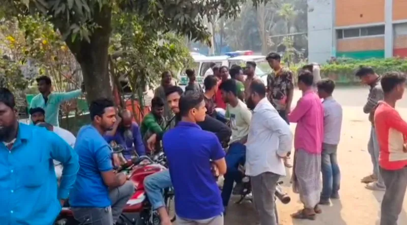মহাসড়কে ট্রাকের চাপায় নিহত ২