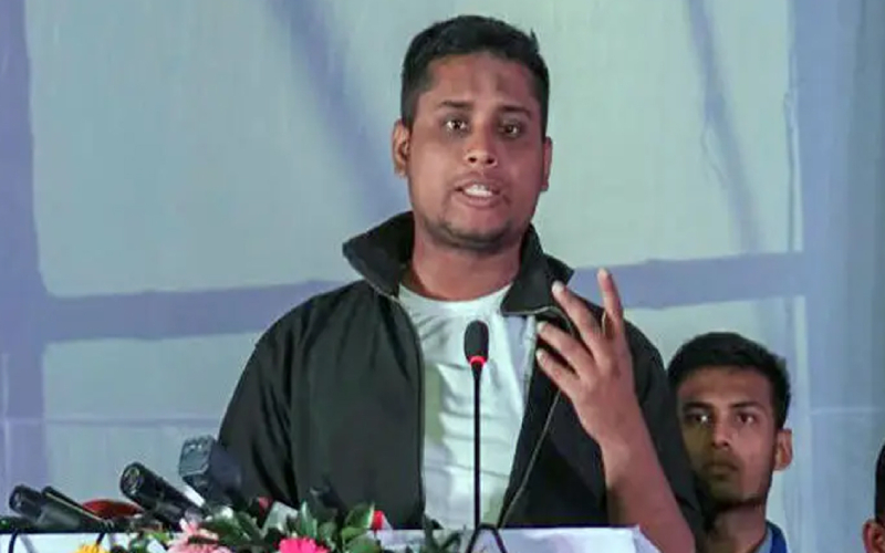 ধর্ষক নূরাকে ধরতে ২৪ ঘণ্টার আল্টিমেটাম দিয়েছেন হাসনাত আবদুল্লাহ
