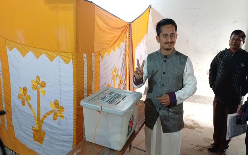 প্রশাসন পেশাদার হলে অভিযোগ থাকবে না: সারজিস আলম