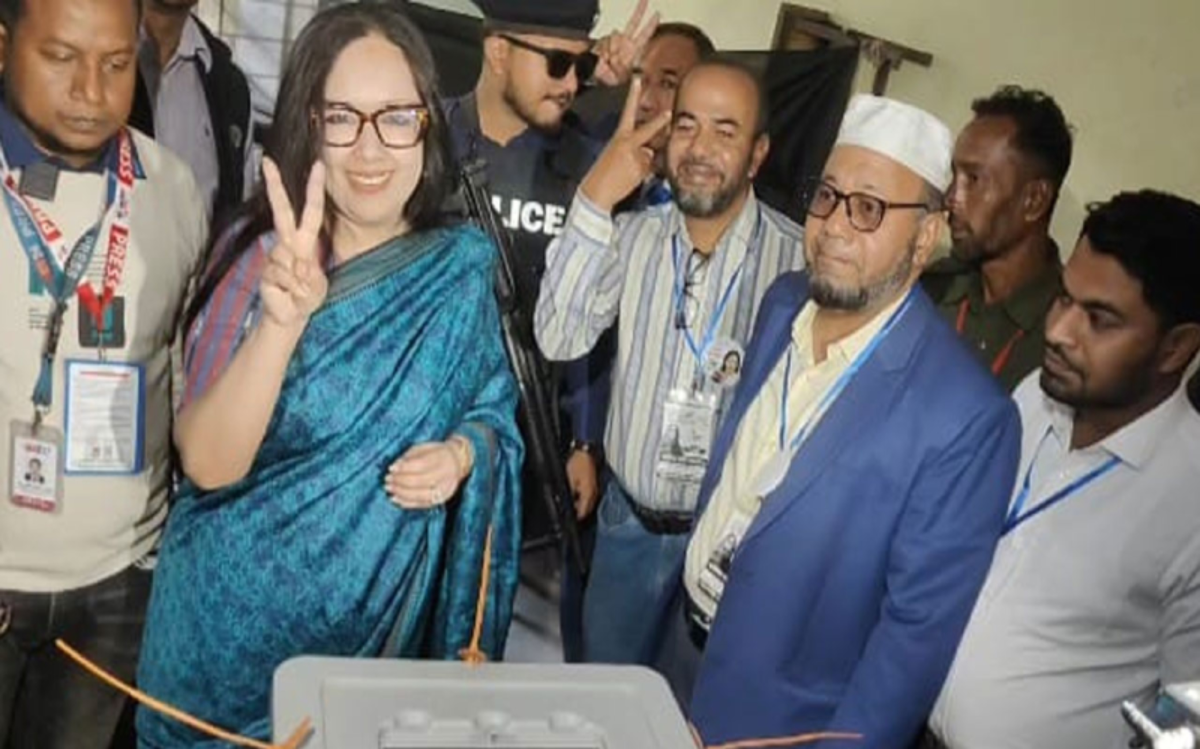 ভোট দিয়েছেন রুমিন ফারহানা