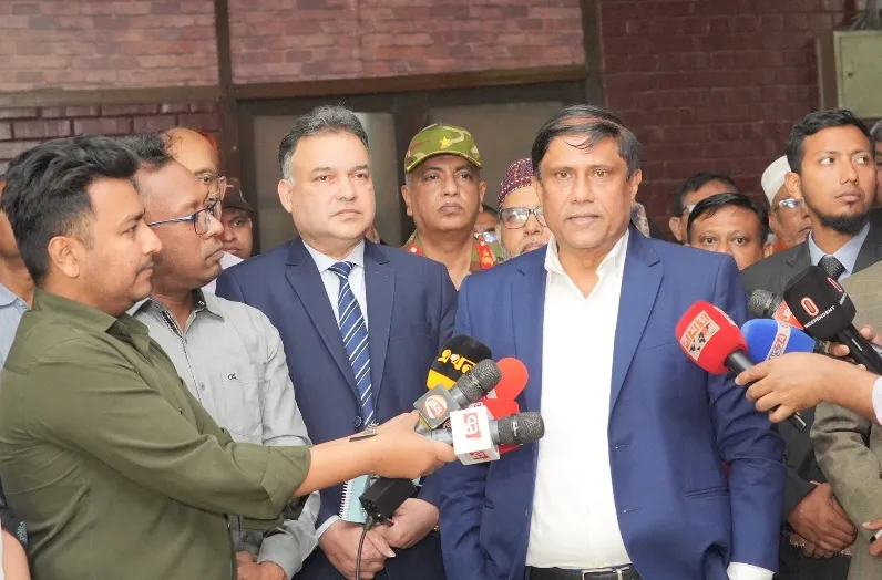 প্রতিরক্ষা মন্ত্রণালয়ে উপদেষ্টা