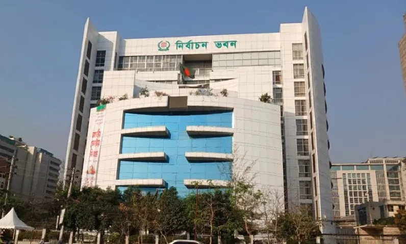 নির্বাচন স্থগিতের গুজবে কান না দেওয়ার আহ্বান ইসির